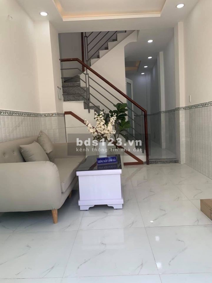 Nhà Ngay Ubnd Phường Tân Tạo - Bình Tân 1 Lầu, 2pn, Giá 1.55 Tỷ Lh: 0399492606