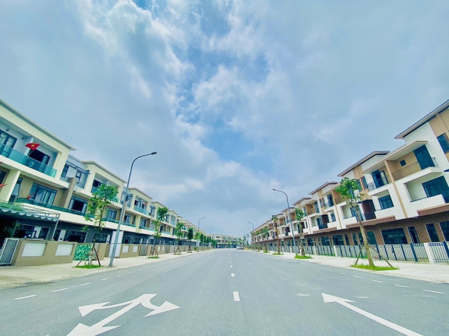 Bán shophouse diện tích sử dụng 120m2, khu đô thị Centa City Vsip Bắc Ninh, lh 0919813969