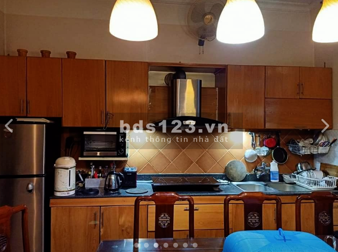 Bán ngay nhà Phố Hoàng Ngân - ở luôn - ô tô kia morning đỗ - diện tích 39m2