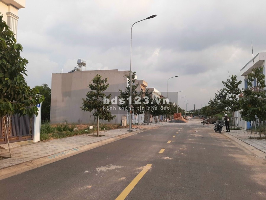 Cần ra nhanh lô góc duy nhất ngay KTX làng ĐH Việt Đức, sổ hồng sẵng