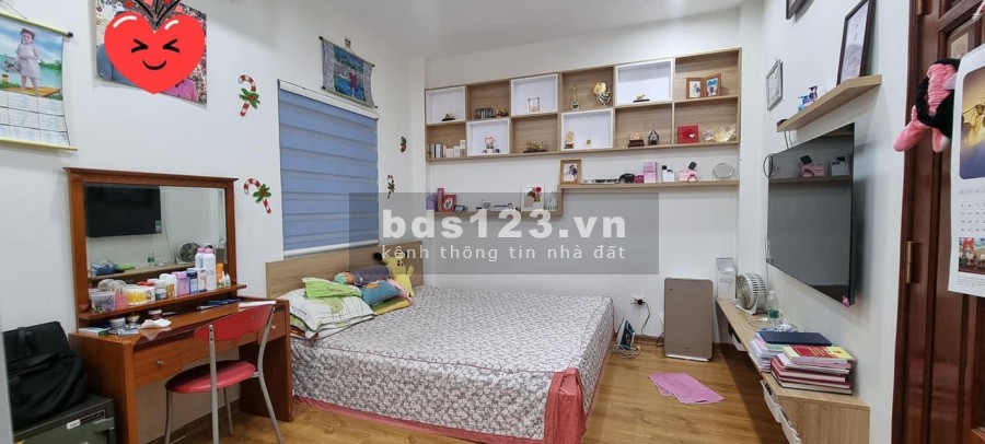 Nhà đẹp 5T full nội thất, 51m2 ngõ 162 Đội Cấn, MT 4.9m, chỉ 7.2 tỷ. LH 0392969999