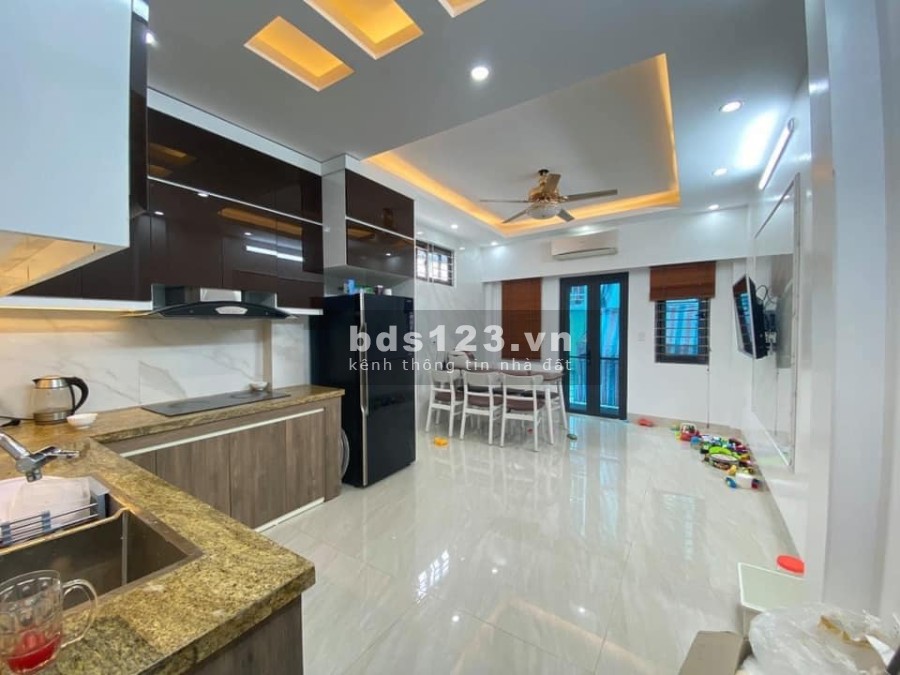 Nhà 7 tầng thang máy, dt 42m2 ngõ 63 Lê Đức Thọ, full nội thất, chỉ 6,8 tỷ. Lh 0392969999