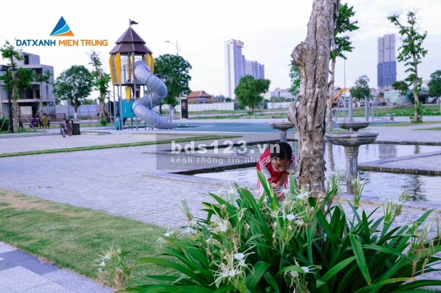 Biệt thự biển Đà Nẵng giá rẻ bên con đường triệu đô nối Đà Nẵng-Hội An dt 345m2, chỉ hơn 11 tỷ