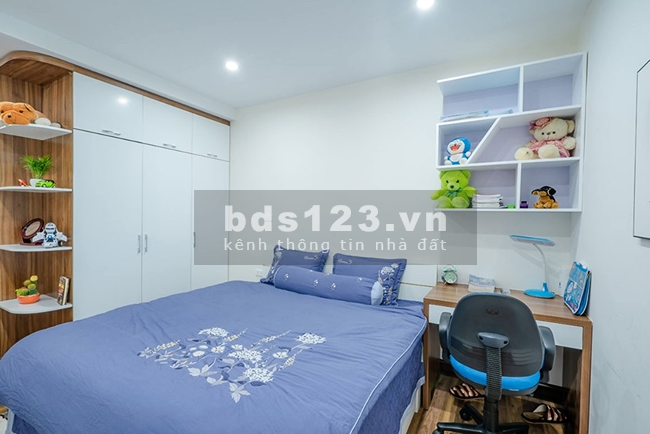 Bán ngay nhà Phố Hoàng Ngân - ở luôn - ô tô kia morning đỗ - diện tích 39m2
