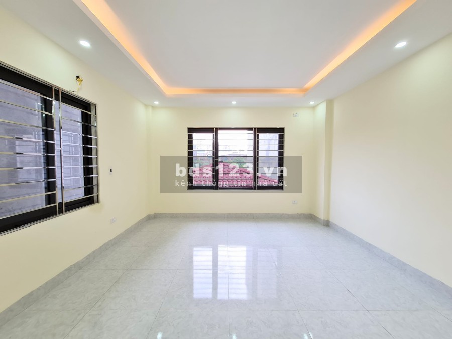 Bán Nhà Mới Vũ Tông Phan Ở Ngay Ô Tô Đỗ Cửa - Kinh Doanh 35m2*5T, 4 tỷ 9.