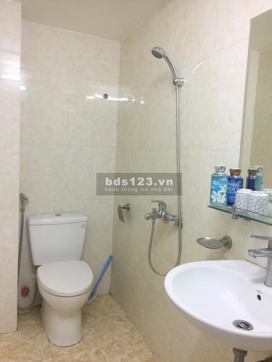 Bán nhà đẹp ngay ngã 3 Hoàng Quốc Việt Phạm Văn Đồng 45mx5 tầng 3.8 tỷ