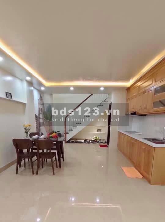 Bán nhà Đồng Nai Quận 10 - Hẻm xe hơi thông thoáng - 55m2
