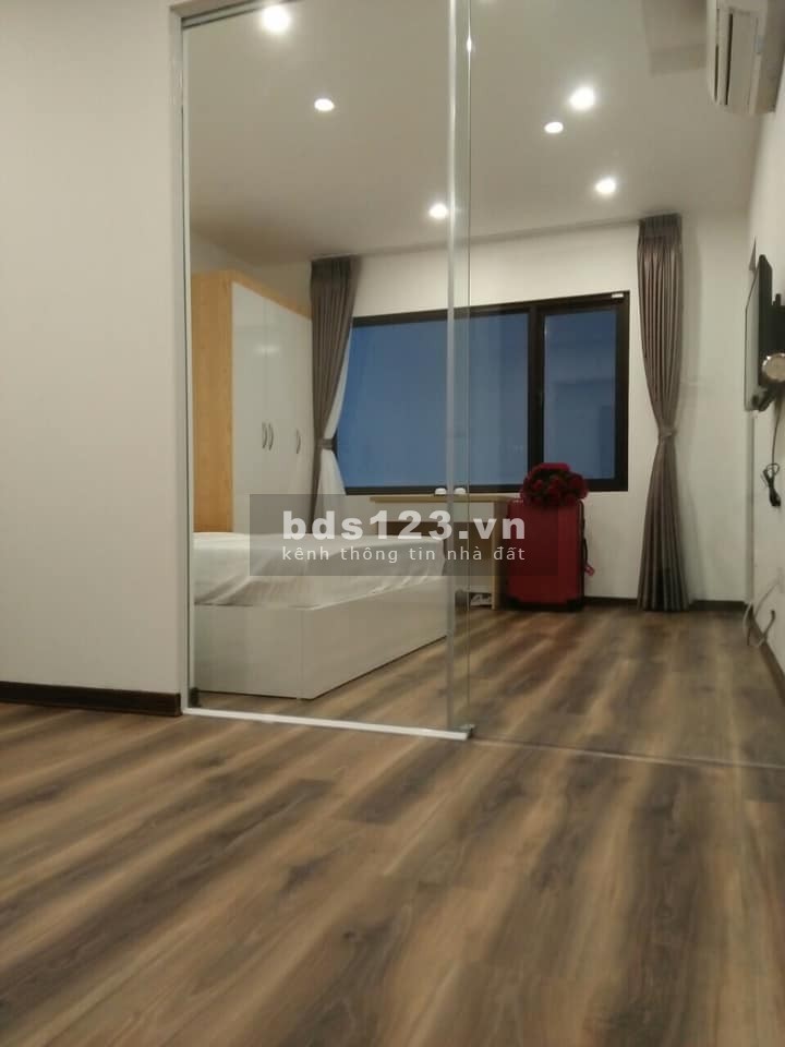 Bán toà chung cư mini ô tô vào nhà dtsd 130m2, 7 tầng mặt tiền 9m, giá bán 19 tỷ, sổ sẵn