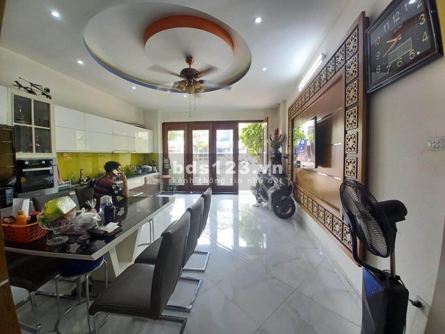 Cần bán nhà đường 19-5, Hà Đông, 60m2, nhà cực đẹp, chỉ hơn 4 tỷ