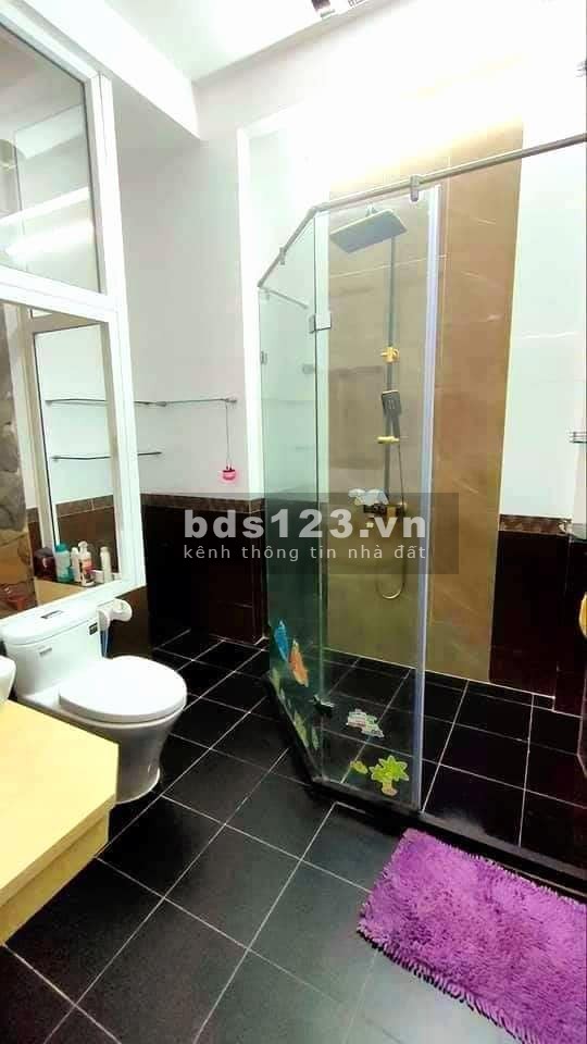 BÁN NHÀ NGÕ 141 QUAN NHÂN, GIÁ RẺ, 50M2, 5 TẦNG,5 NGỦ, MT 5M, Ô TÔ.
