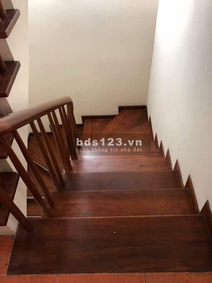 Bán nhà nguyên căn Lê Trọng Tấn, sổ đỏ phân lô, gara ô tô, kinh doanh, văn phòng giá tốt