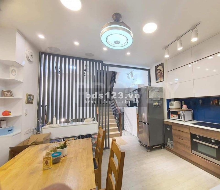 60m2 Quận 7 Huỳnh Tấn Phát 4 tầng kiên cố thiết kế thanh lịch xe 7 chỗ vào nhà, lhcc