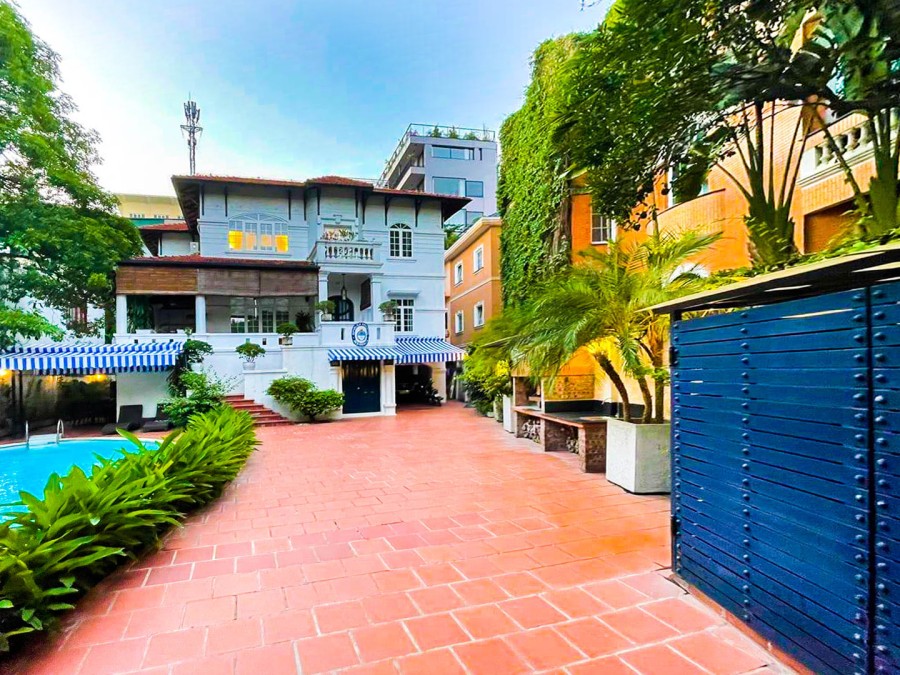 BIỆT THỰ PHỐ QUẢNG BÁ, MẶT HỒ TÂY, 495M, MT 15M, 3 TẦNG, CĂN GÓC, BỂ BƠI, GIÁ 250 TỶ