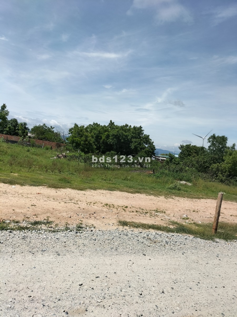 Bán 1000m2 đất ngay KCN Beamex giá 600 triệu, SHR
