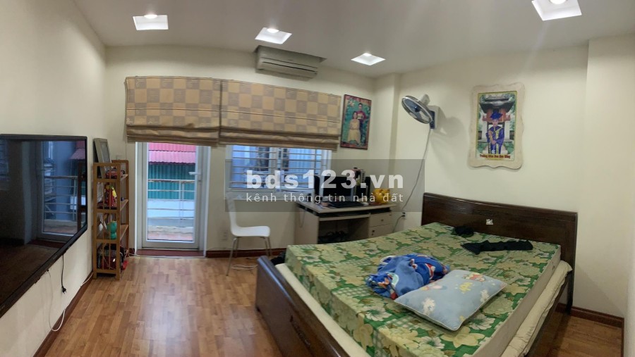 Nhà ngõ 302 Đường Láng 60m2 an ninh tốt, dân trí cao, nhà cực đẹp