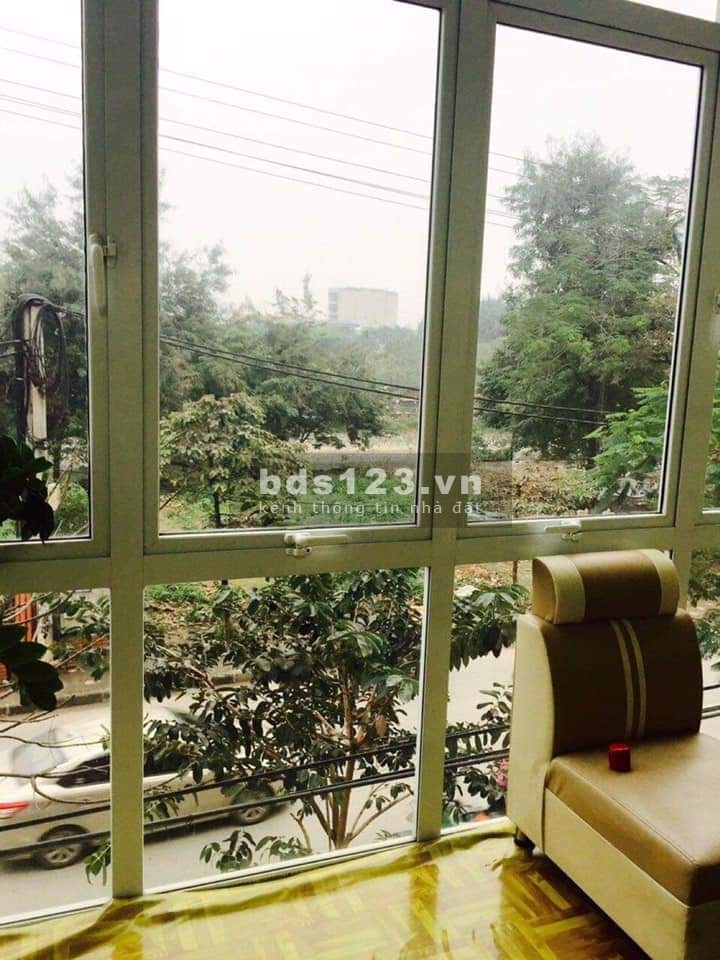Bán nhà mặt phố Kim Giang Hoàng Mai, dt 68m2, 5 tầng giá bán 12 tỷ, ô tô tránh, kinh doanh các kiểu