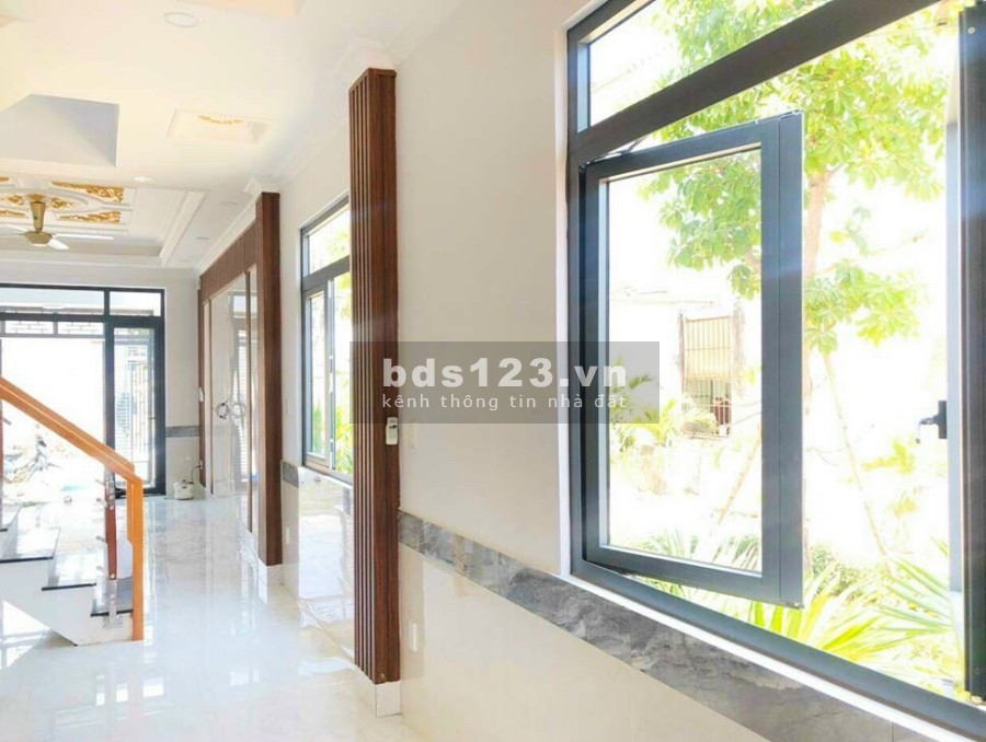 Bán nhà phố thương mại giá rẻ mùa dịch, SHC tại Dĩ An BD