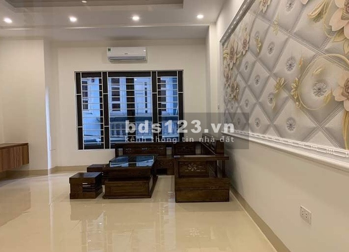 Bán Nhà khu phố Trần Thái Tông , Cầu Giấy 50M2, Ô TÔ. CHỈ 4.5 TỶx5T.Ô tô