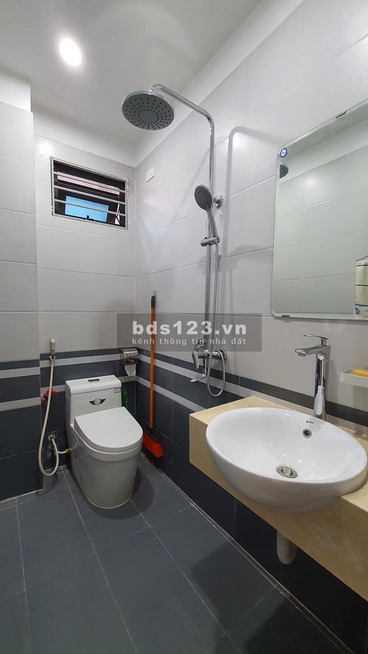 Bán nhanh nhà Tây Mỗ, ngõ thông kinh doanh ô tô tránh, dtsd 48m2, 5 tỷ, giá 3.9 tỷ: 0978996965
