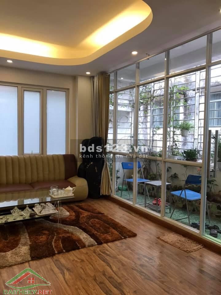 Bán Nhà Trần Duy Hưng, Cầu Giấy, P/Lô, ở ngay, Vỉa Hè rộng, KD đỉnh.