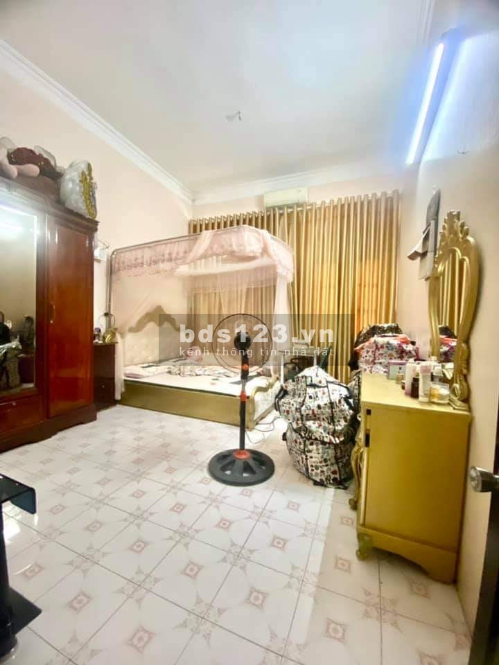 Cần bán gấp nhà Kim Ngưu diện tích sử dụng 52m x 3 tầng ngõ oto vào tận nhà giá tốt