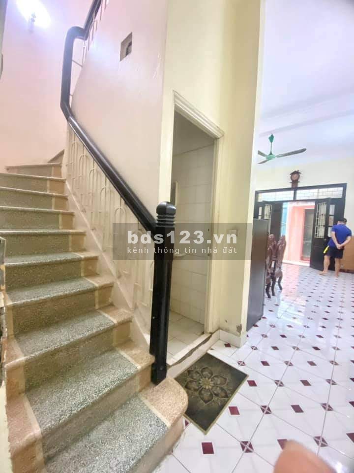 Cần bán gấp nhà Kim Ngưu diện tích sử dụng 52m x 3 tầng ngõ oto vào tận nhà giá tốt