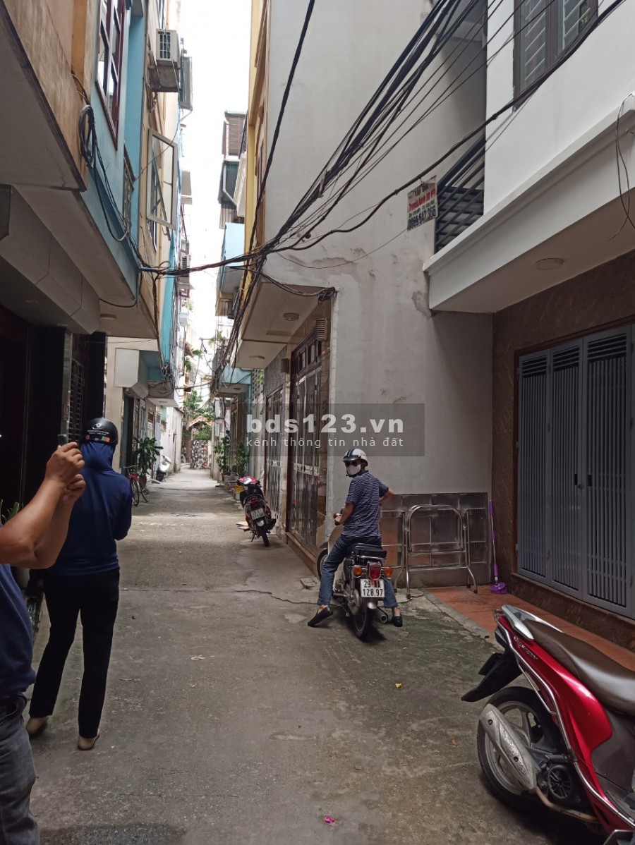 Bán nhà Phố Trạm, nhà siêu đẹp, ở ngay, giá 3.05 tỷ