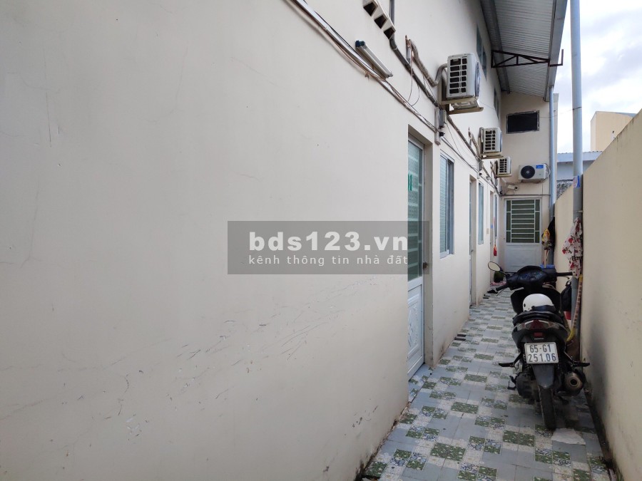 Chính chủ cần bán 1 căn mặt tiền và 4 minihouse hợp tác giá bán 4.49 tỷ, cho thuê full phòng