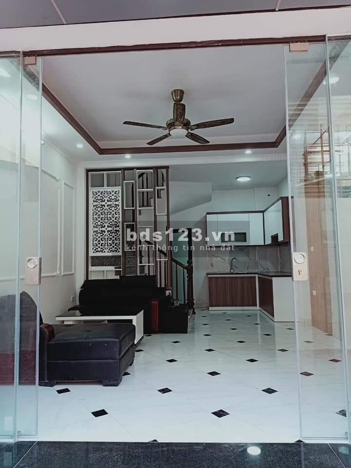 Bán nhà Thụy Phương Ô Tô đỗ cửa hàng xóm thân thiện diện tích 35m2 giá bán nhỉnh 2 tỷ
