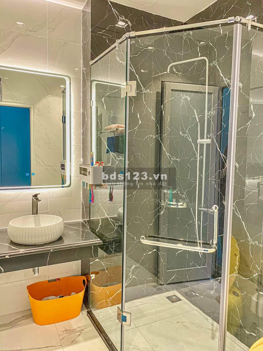Bán nhà Quốc Lộ 32, oto kinh doanh 12 phòng, diện tích 102m2, 4 tầng đúc giá bán 6,8 tỷ