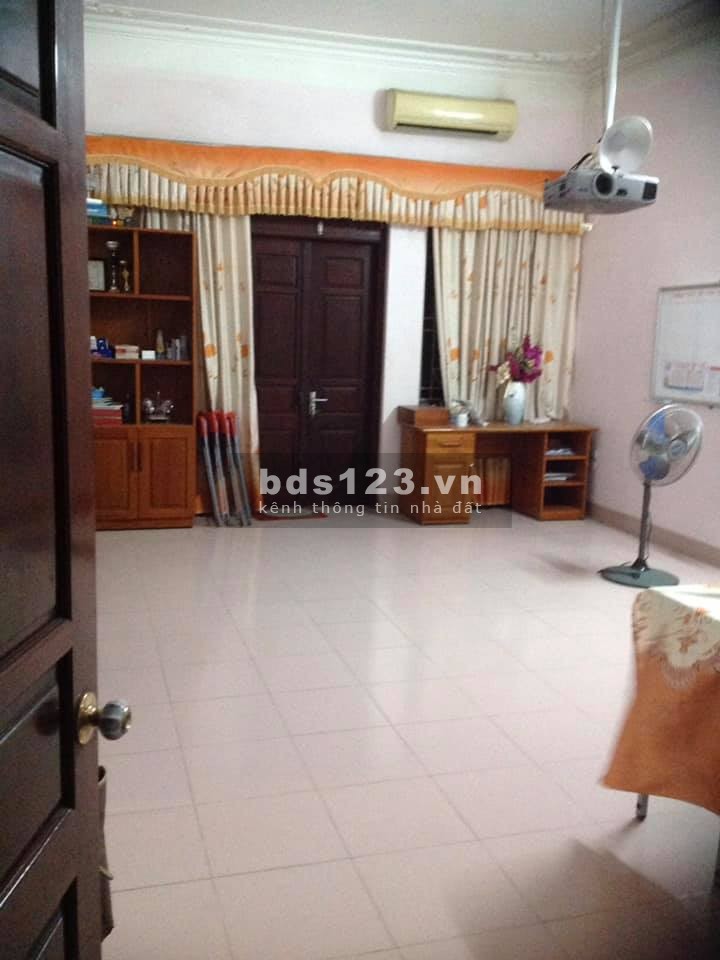 Bán nhà Phùng Hưng, Nhà cán bộ nghỉ hưu, Ô tô tránh 76m2, 7 Tỷ hơn
