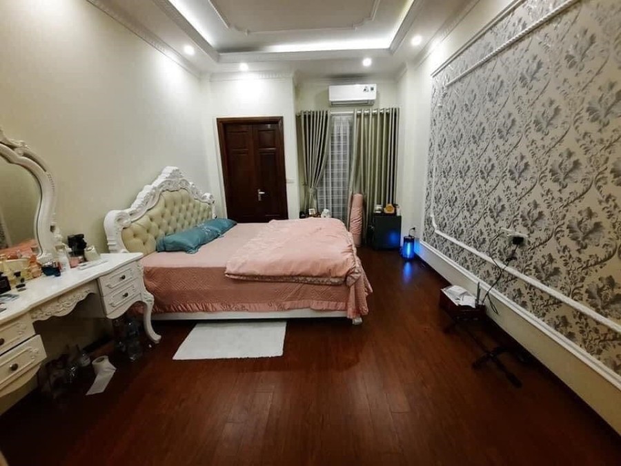Ngõ Thổ Quan -Q.Đống Đa Nhà 4tầng x 35m2 mặt tiền 3.5m nở hậu ngõ thông ba bước ra phố giá chỉ nhỉnh 3tỷ!