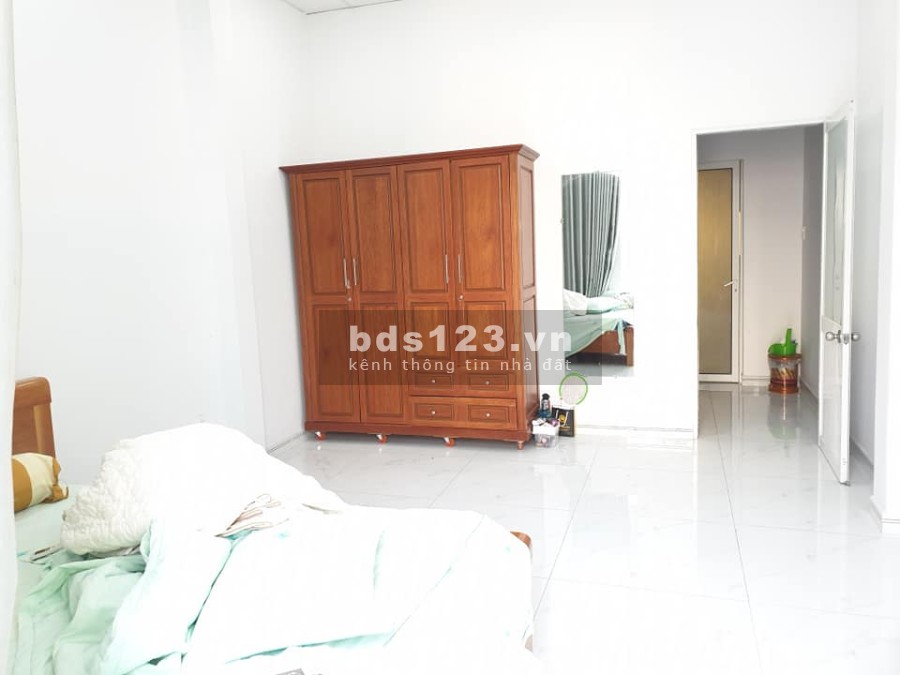 Chính chủ Bán gấp nhà HXH Tân Hóa Quận 11 3 lầu sân thượng 70m2 chỉ 9 tỷ.