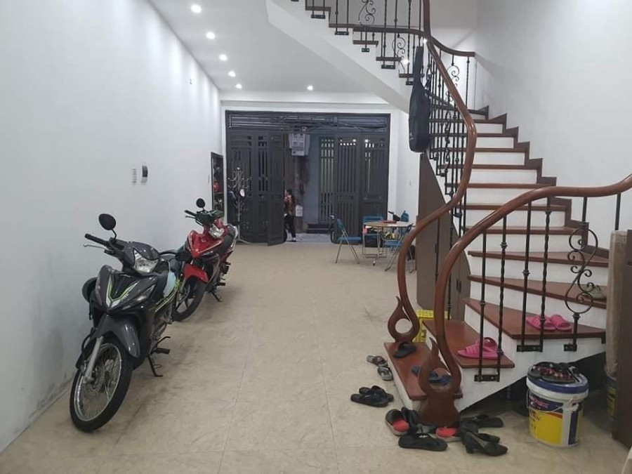 Bán nhà mặt ngõ Phùng Chí Kiên Cầu Giấy Plô ôtô KD ở ngay 55Mx5T 11.9 tỷ 0902224679