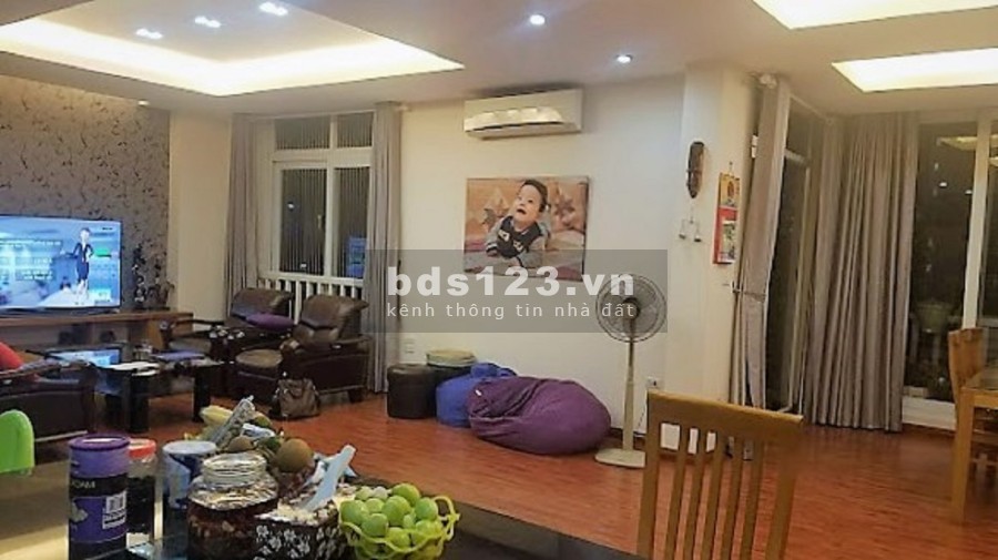Tòa nhà phố Đống Đa, phô Vũ Ngọc Phan. Ô tô, Kinh doanh, thang máy. 97m2 MT9m 8 tầng. 19 tỷ