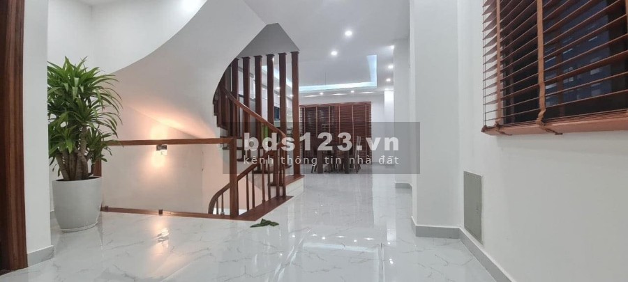 Lô góc full nội thất, 6T 40m2 ngõ 12 Hàm Nghi , chỉ 7,6 tỷ, LH em Tuấn 0392969999