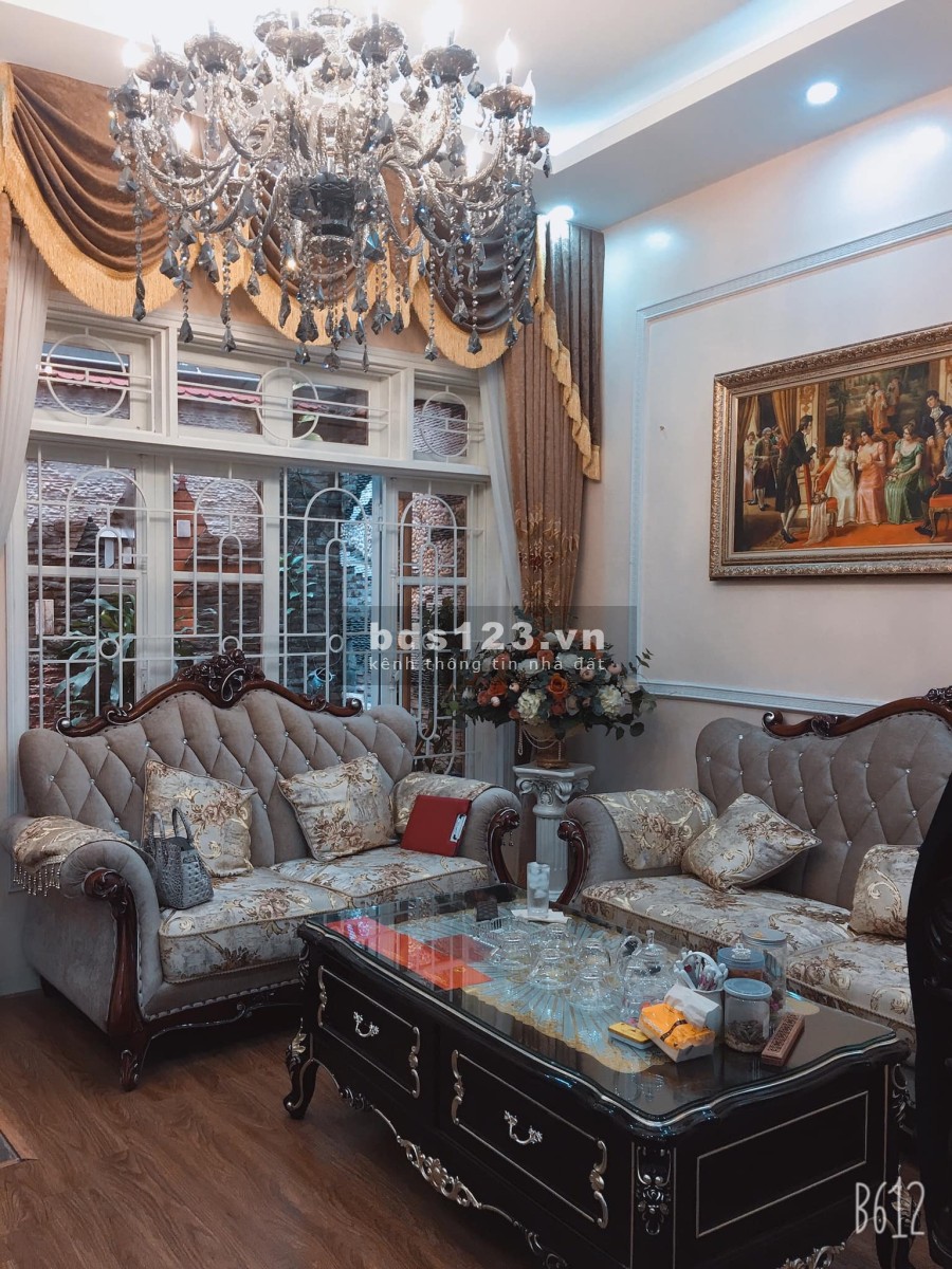 ĐỐNG ĐA - NHÀ ĐẸP - SÂN VƯỜN - NỘI THẤT CHÂU ÂU - 80M2 - CHỈ 6.5 TỈ