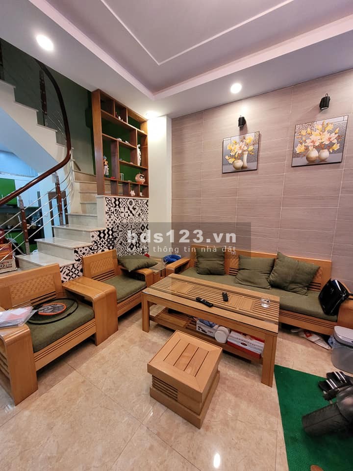 Siêu phẩm nhà Thạch Bàn diện tích 43.2m2, 5 tầng mt 4.1m, tặng nội thất xịn giá nhỉnh 3 tỷ