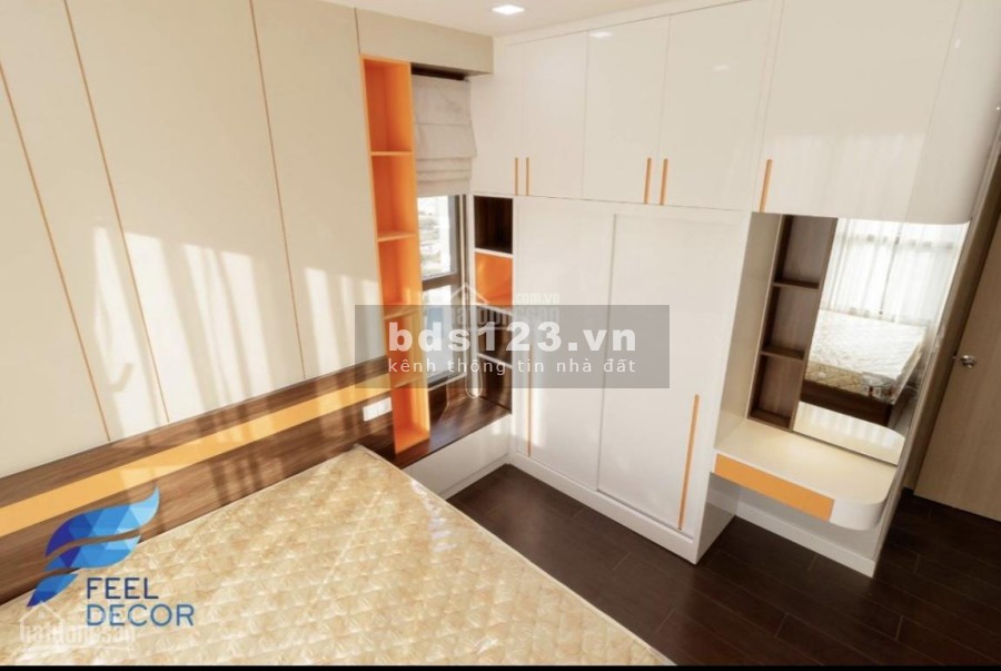 Bán căn hộ The Sun Avenue 3PN 2WC full nội thất 4.65 tỷ bao hết thuê phí LH: 083 555 8886