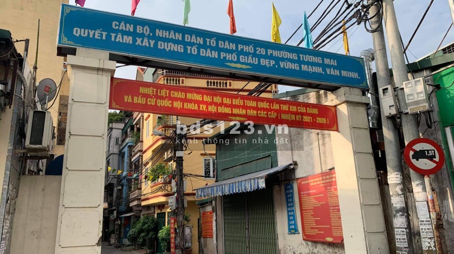 Bán nhà Tân Mai. Phân lô, ôtô tránh. Diện tích 54m. 5 Tầng. MT 4m. Giá 7.5 tỷ.