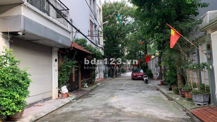 Bán nhà Tân Mai. Phân lô, ôtô tránh. Diện tích 54m. 5 Tầng. MT 4m. Giá 7.5 tỷ.