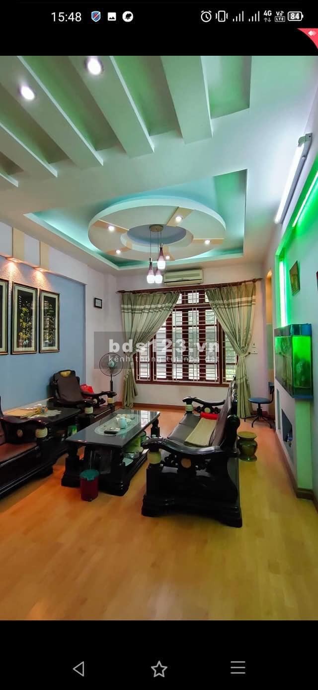 Bán GẤP nhà Cầu GIấy 55m2 - Phân Lô - Oto vào nhà