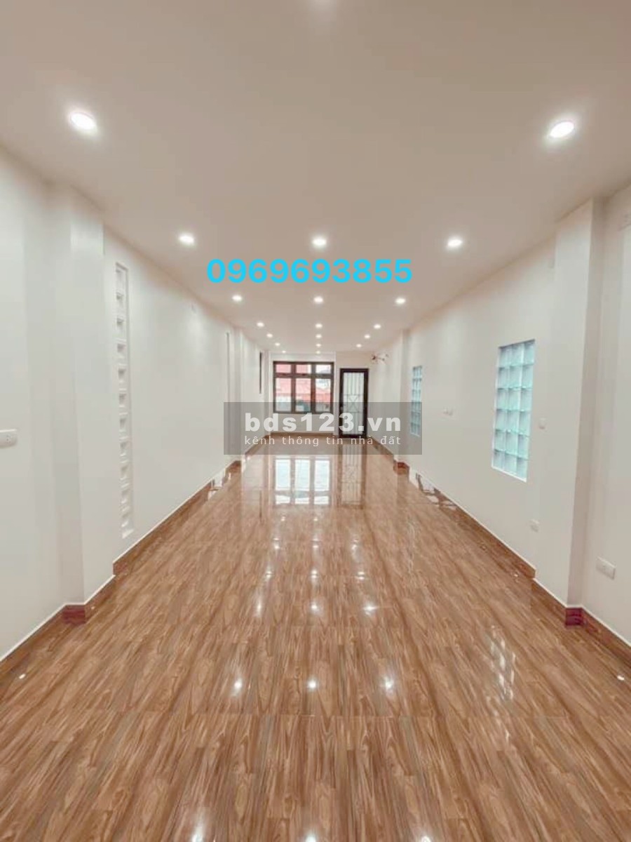 Nhà mặt phố Khương Trung kinh doanh thang máy lô góc 3 mặt thoáng, dt 92m2 7 tầng, lh 0969693855