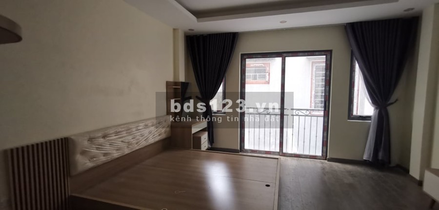 Nhà Hoa Bằng, mới cứng, ô tô đỗ cửa, giá chất bất ngờ
