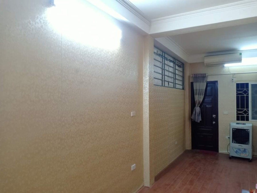 Bán nhà Thịnh Quang có sẵn 3 ngủ 5 tầng về ở ngay 30m chỉ 2 tỷ 9. Gọi ngay: 0336588588