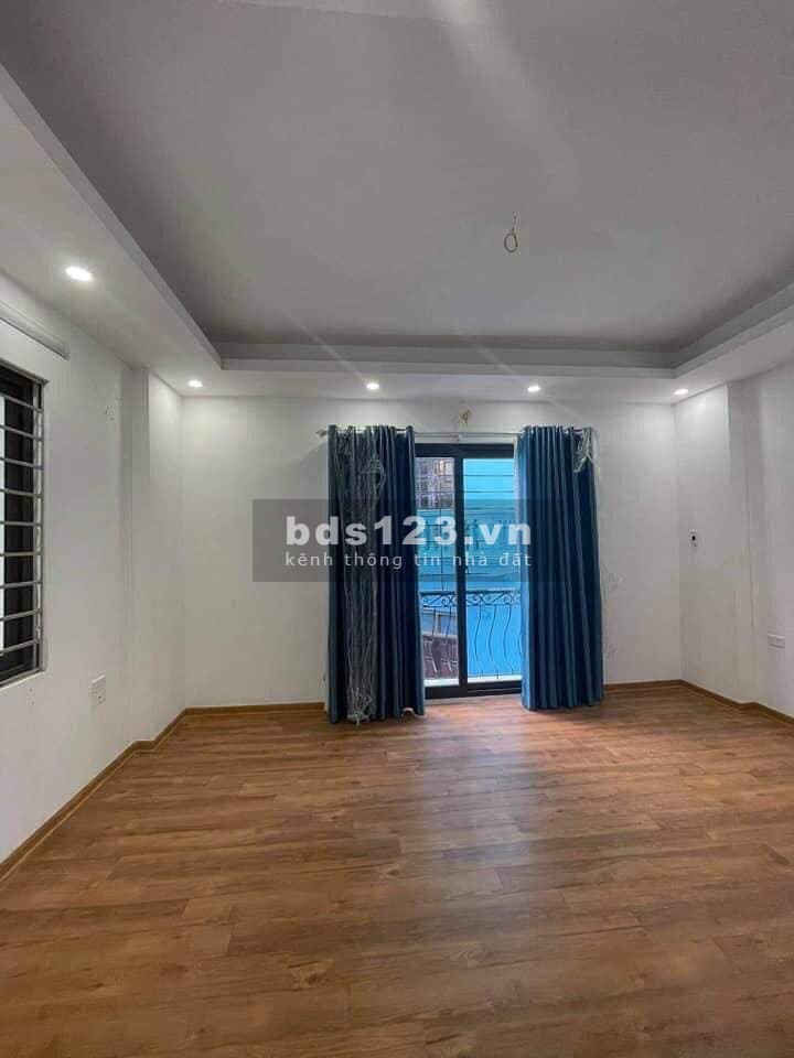 Bán nhà Tôn Đức MẶT NGÕ KINH DOANH - Ô TÔ ĐỖ CỬA, 22 M2, 3 Tầng, 2.950 tỷ.
