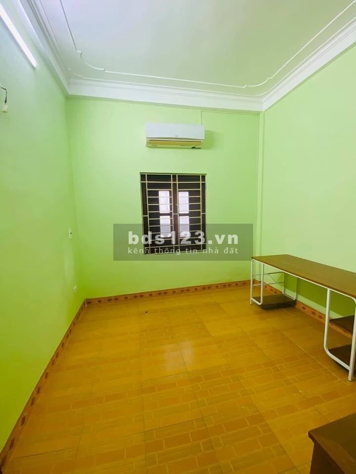 Bán nhà Kim Giang, 6 tầng, diện tích sử dụng 50m2, giá bán chỉ nhỉnh 6 tỷ