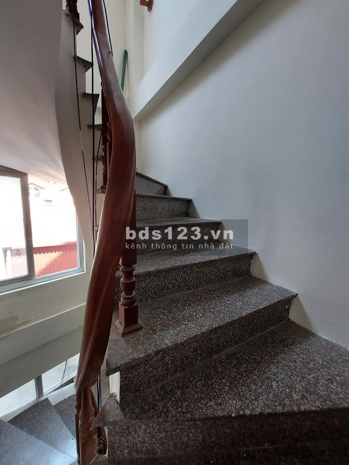 #BÁN NHÀ#NGÕ MAI DỊCH,CẦU GIẤY, 35M, 6T, MT6M, 4.2 TỶ: 0975513371.
