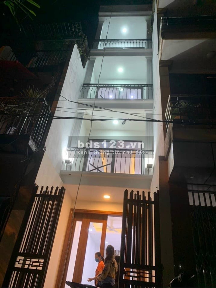Cần bán nhà mặt phố HUẾ , HOÀN KIẾM 50m2, 5 tầng, 16 tỷ.