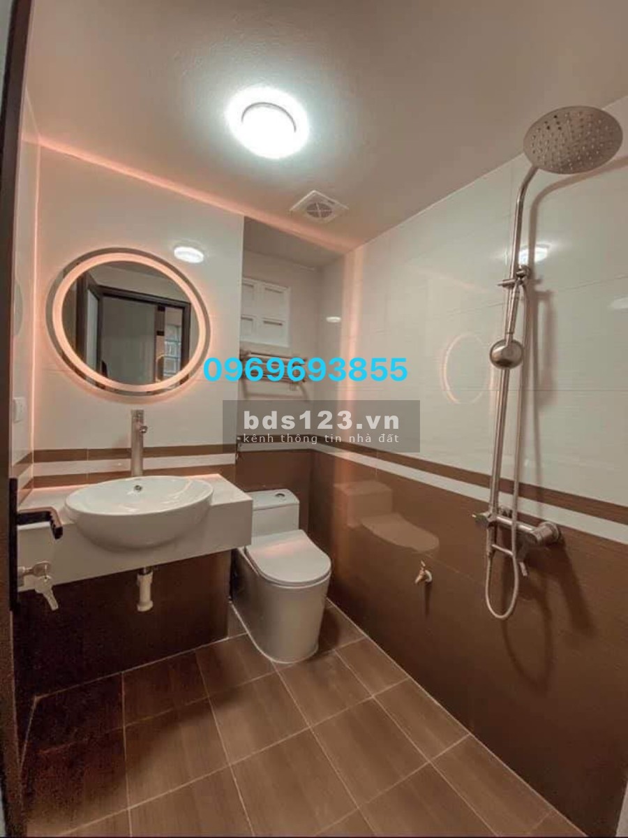 Nhà mặt phố Khương Trung kinh doanh thang máy lô góc 3 mặt thoáng, dt 92m2 7 tầng, lh 0969693855